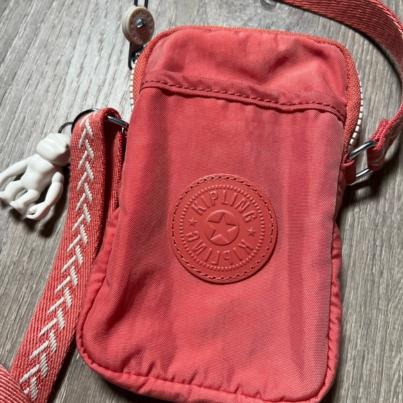 Kipling Tally Crossbody with Monkey Keychain - Picture 2 of 7